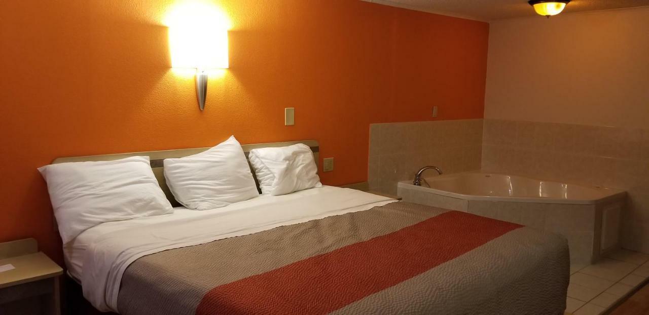 Fairbridge Inn Express London Εξωτερικό φωτογραφία